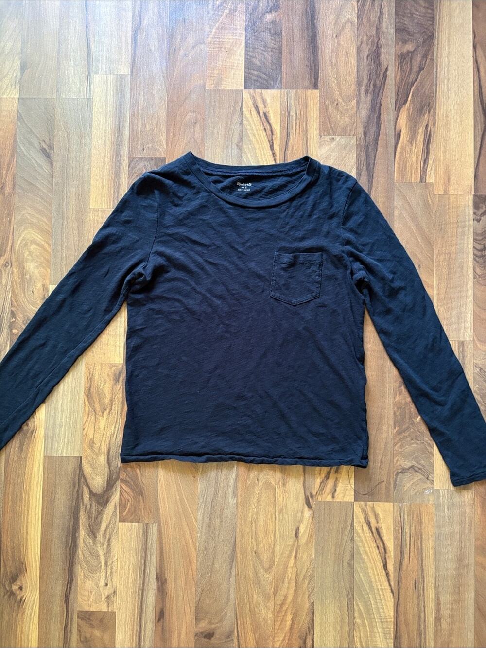 Madewell woman’s Black Crewneck Long Sleeve Tee Size S